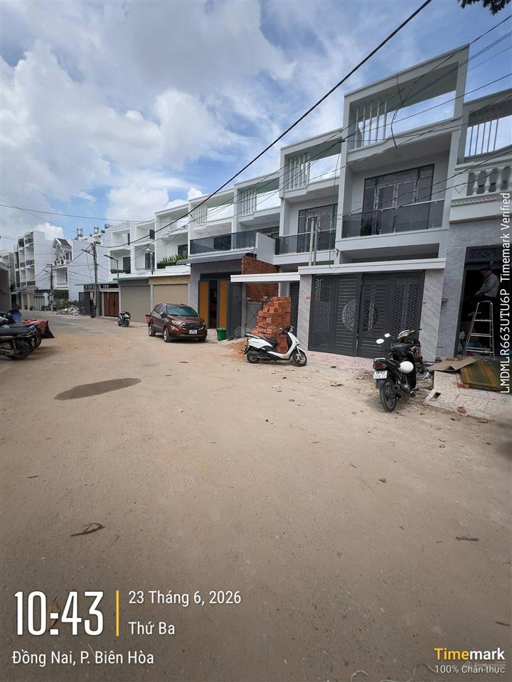 Bán nhà mới đường lớn sổ riêng gần trường học phường biên hoà