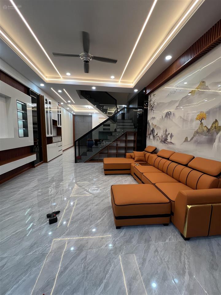 Bán nhà 2 lầu sổ riêng hoàn công đường lớn phường biên hoà (hoá an)