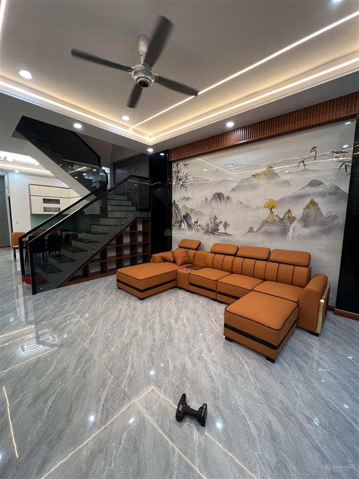 Bán nhà 2 lầu sổ riêng hoàn công đường lớn phường biên hoà (hoá an)