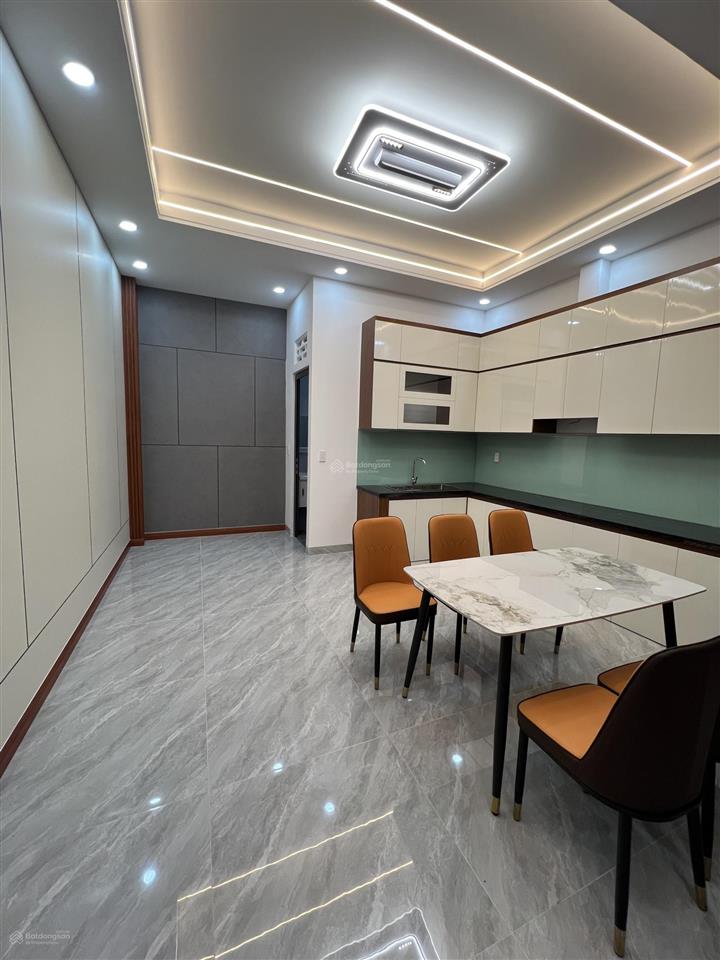 Bán nhà 2 lầu sổ riêng hoàn công đường lớn phường biên hoà (hoá an)