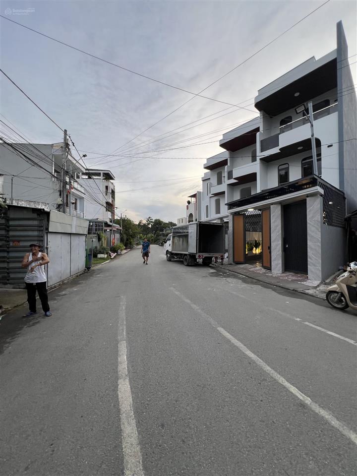 Bán nhà 2 lầu sổ riêng hoàn công đường lớn phường biên hoà (hoá an)