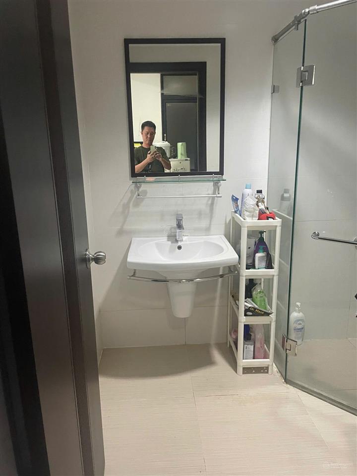 Cho thuê 50m² 1pn1wc full nt giá 7,5tr 1/8 ở được. quan tâm inbox cho em đức khải quận 7