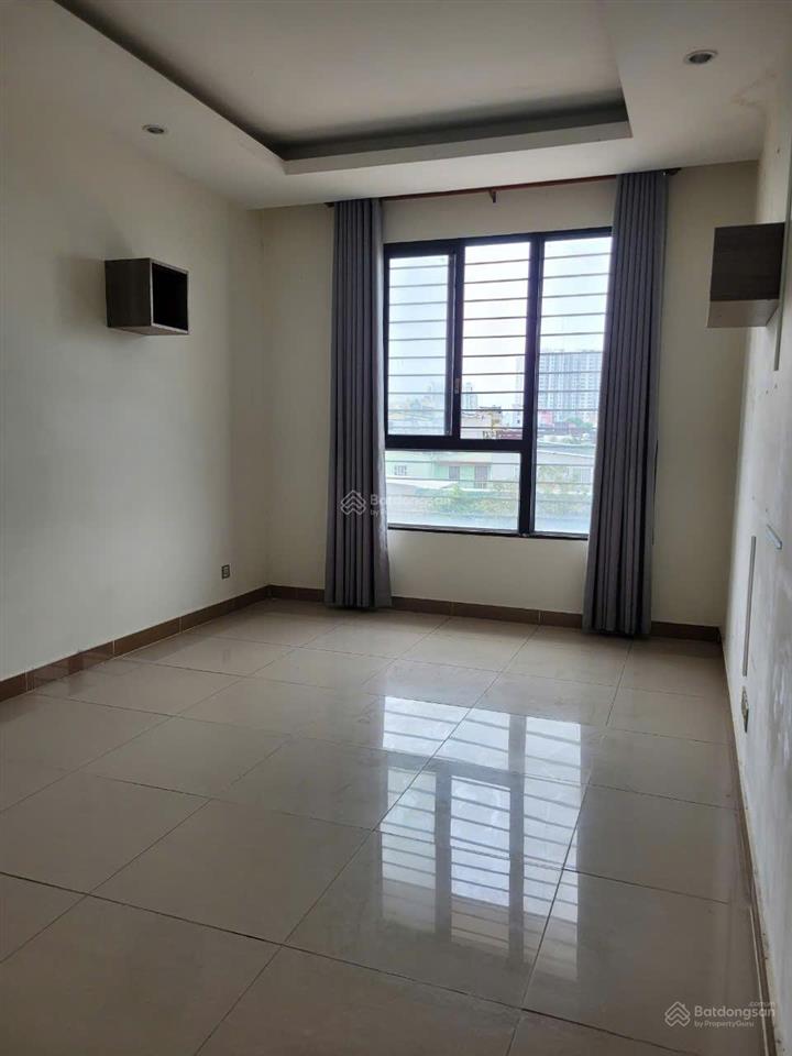 Cho thuê 71m2 2pn2wc full nt ở liền được giá siêu rẻ chỉ 9tr tại đức khải quận 7 inbox em xem nhà