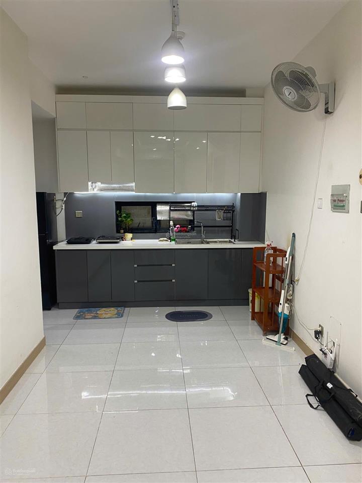 Bán 50m2 1pn1wc full nt giá 2,130tỷ còn tl hỗ trợ vay từ vcb tại đức khải quận 7 inbox xem nhà