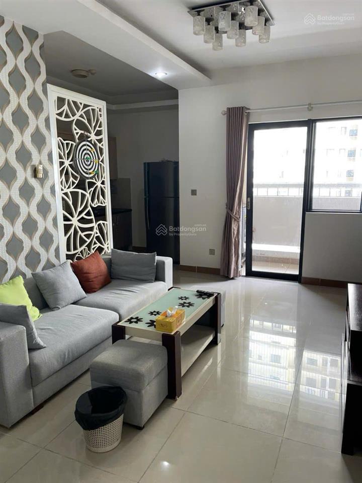 Cho thuê 90m2 2pn2wc căn góc full nt nhà đẹp 10tr ở liền được tại đức khải quận 7 inbox em ngay
