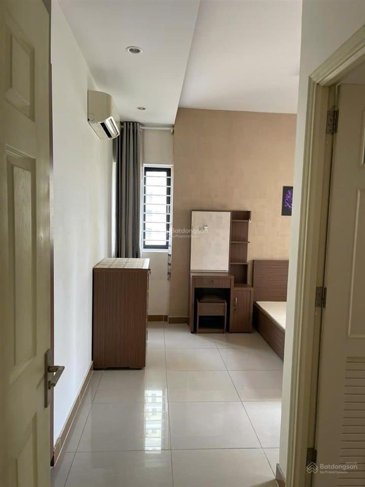 Cho thuê 90m2 2pn2wc căn góc full nt nhà đẹp 10tr ở liền được tại đức khải quận 7 inbox em ngay