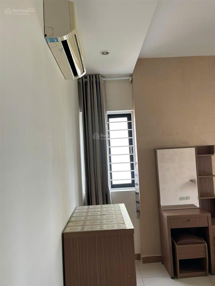 Cho thuê 90m2 2pn2wc căn góc full nt nhà đẹp 10tr ở liền được tại đức khải quận 7 inbox em ngay