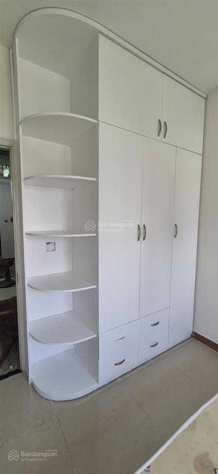 Cho thuê 45m2 1pn1wc full nt giá 7tr nhà đẹp mới sơn sửa lại ở liền tại đức khải quận 7 inbox xem