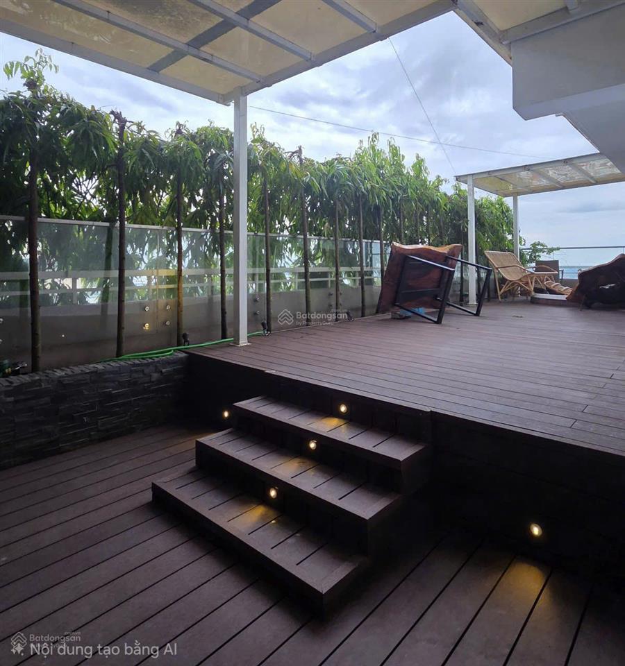 Cho thuê penthouse 368m2 5pn5wc full nt giá 50tr còn tl siêu rộng tại đức khải quận 7