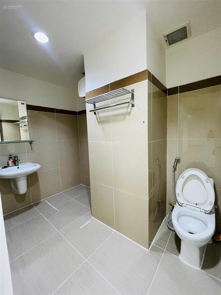 Cho thuê a1 riverside đức khải quận 7 3pn2wc siêu rộng 121m2 full nt giá 16tr ở liền được