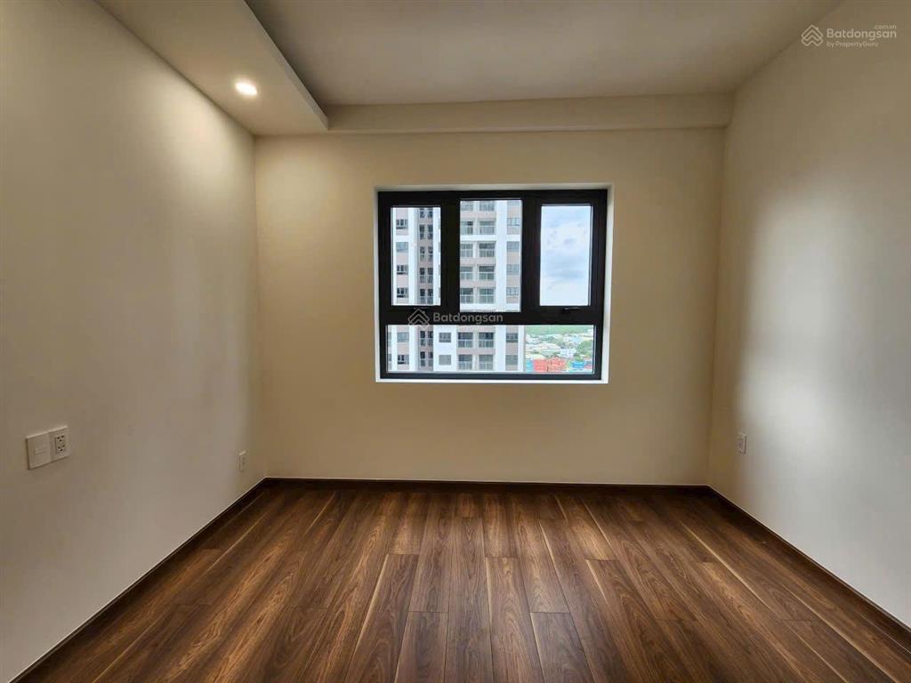 Bán căn 70m2 2pn2wc ntcb giá 4,1 tỷ có hổ trợ vay từ bank khi mua q7 sg riverside quận 7 ib cho em