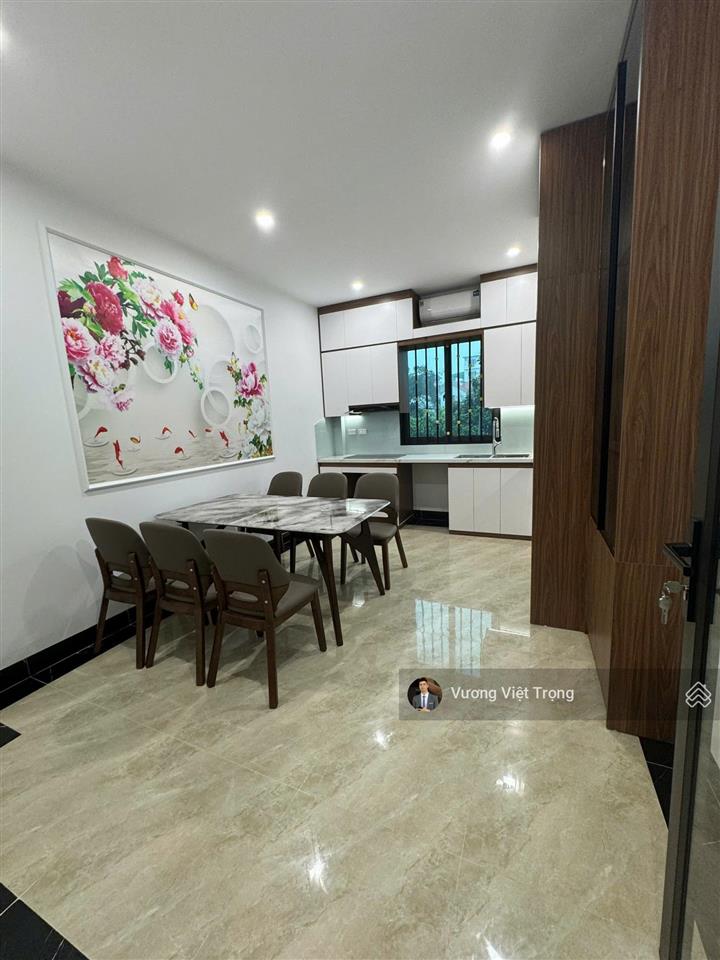 Dt 55m x 6t thang máy mới tinh phố phạm văn đồng.bắc từ liêm.gần ô tô.giá 12,5 tỷ