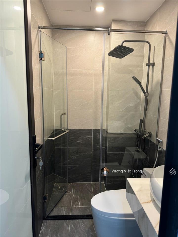 Dt 55m x 6t thang máy mới tinh phố phạm văn đồng.bắc từ liêm.gần ô tô.giá 12,5 tỷ