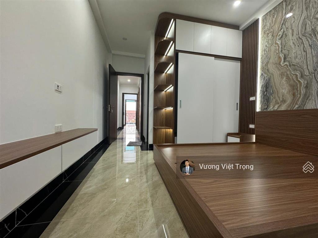 Dt 55m x 6t thang máy mới tinh phố phạm văn đồng.bắc từ liêm.gần ô tô.giá 12,5 tỷ