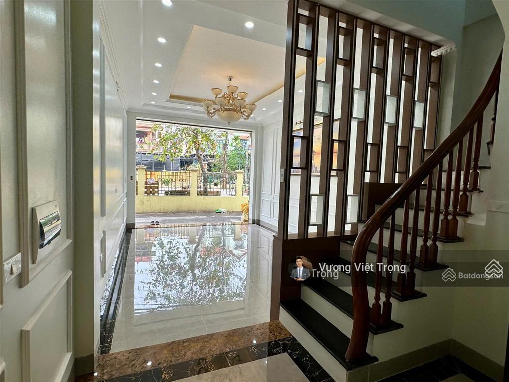Cực hiếm! phố lạc long quân, phường bưởi, tây hồ. dt 60m x 6t thang máy. ô tô vào nhà. giá 19,8 tỷ