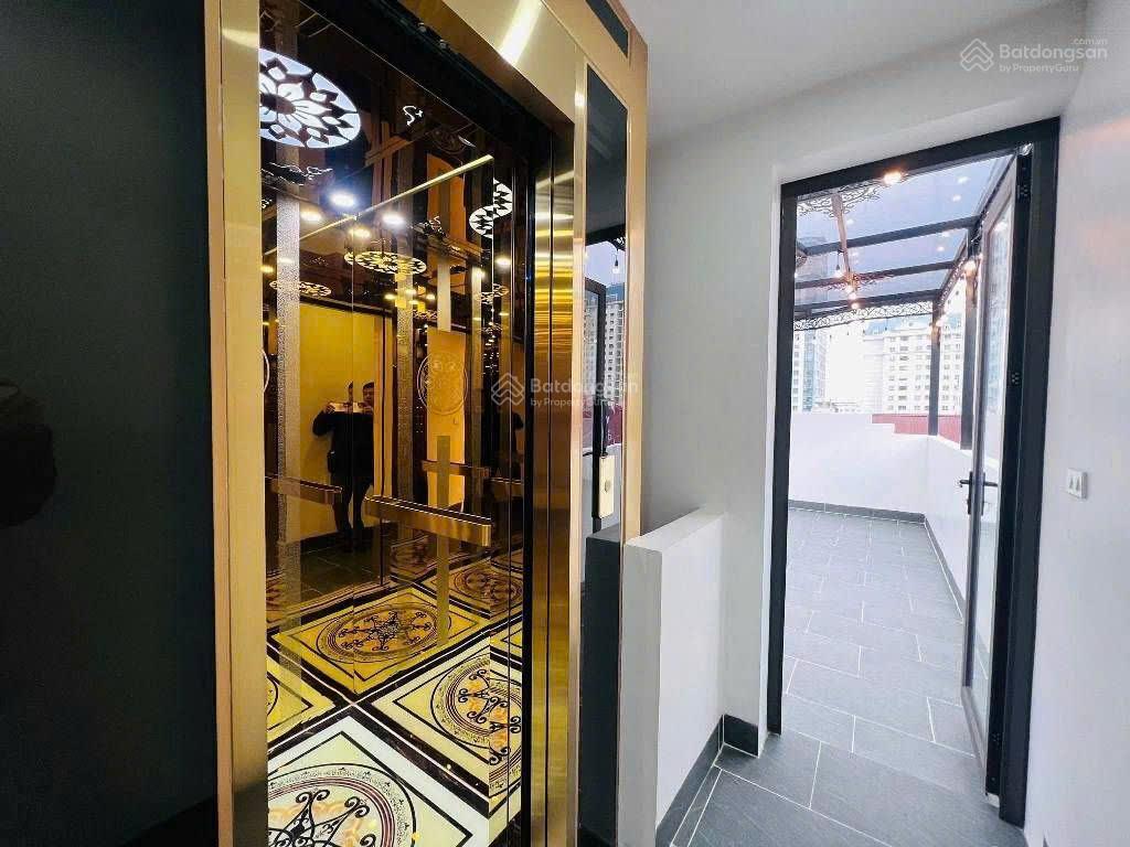 Cực hiếm! phố hoàng quốc việt. bắc từ liêm. dt 55m2 x 6t thang máy. ô tô vào nhà. giá 25,8 tỷ