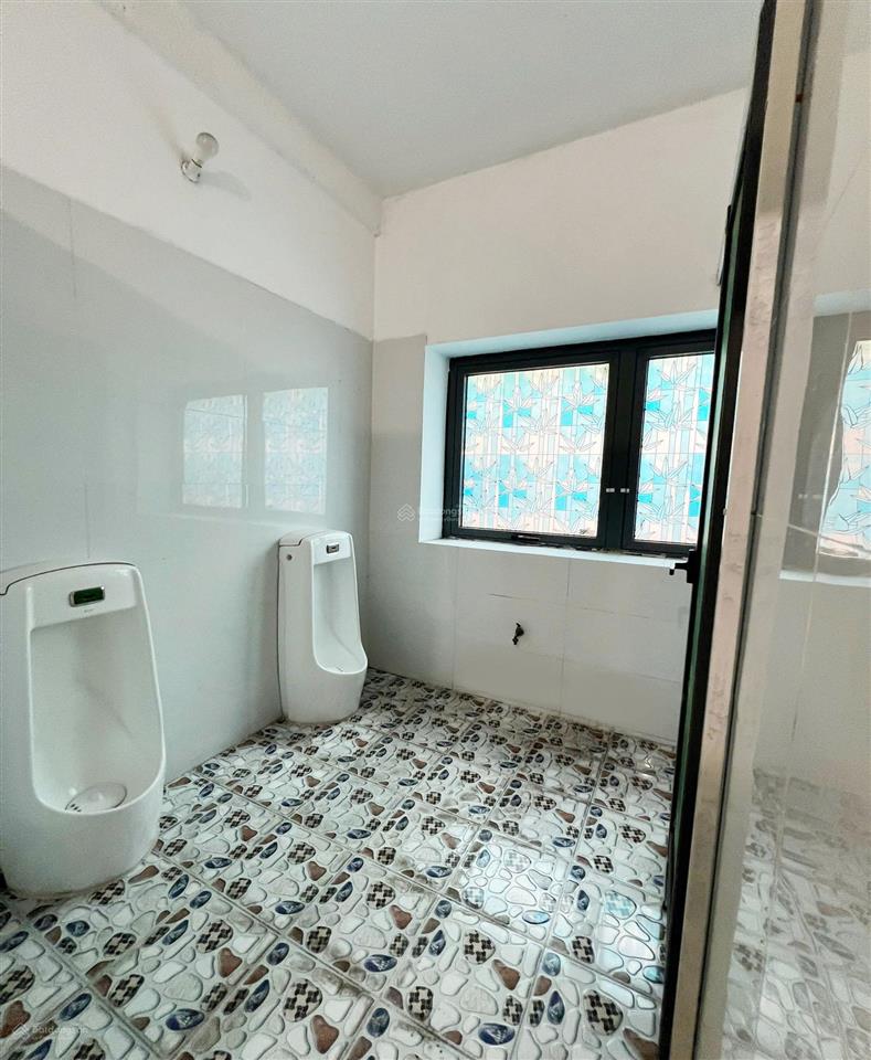 Nhà liền kề phố trương định dt 60m2 thông sàn ô tô tránh kd  văn phòng  trung tâm giá 30tr.tháng