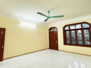 Nhà 80m2 sd 100m2 kv phố lê trọng tấn  mặt ngõ ôtô tránh  giá 25tr/tháng