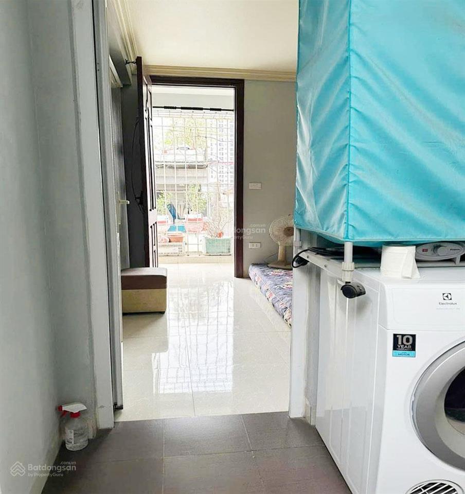 Nhà đẹp 5 tầng phố đại la  bạch mai  nhà gần phố 2pn rộng giá 10tr/tháng chỉ xách vali ở ngay!