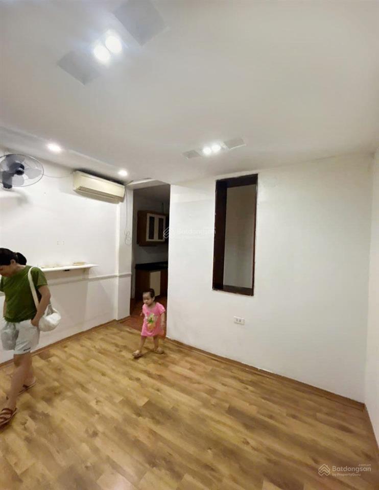 Phố hàng bài  nhà đẹp 2 phòng ngủ rộng  1 phút ra hồ hoàn kiếm 8,5tr/tháng