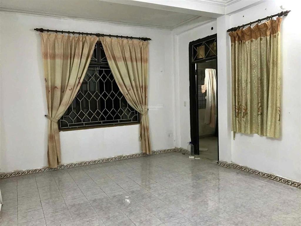 Phố hoàng mai  nhà sạch đẹp  dt80m2 ôtô đỗ cách nhà 25m  vừa ở vừa kdol giá 7,5tr/tháng