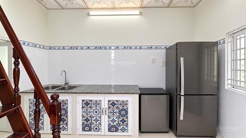 Căn nhà đi bộ ra biển hiếm còn sót lại tại biển nha trang