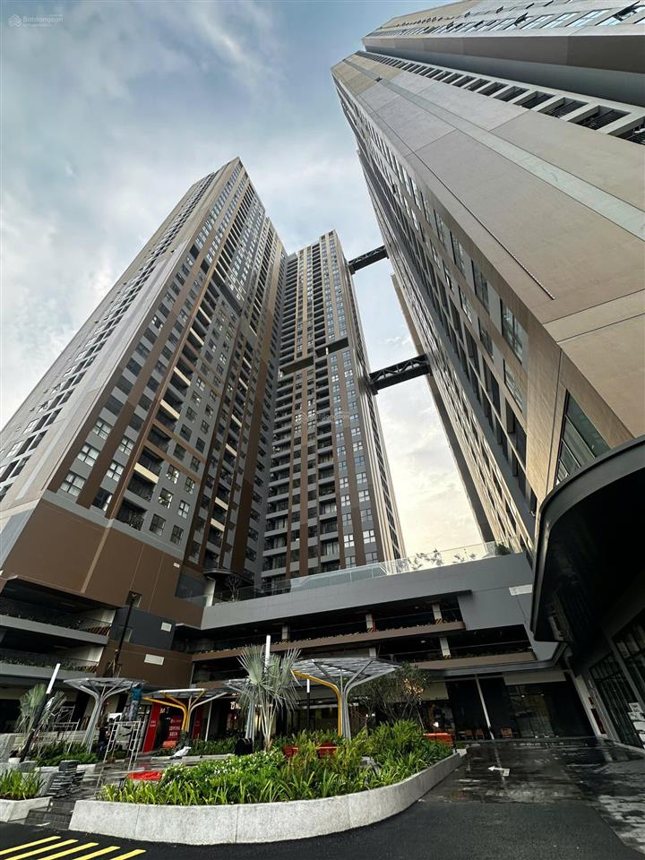 Khách ngộp bank ra 2pn view sông 2.5 tỷ/căn 2pn  2wc   em tâm 0902 200 *** a&t sky garden