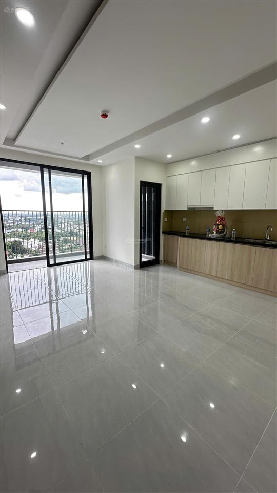 Bán gấp 2pn 73,5m2 giá 2.5 tỷ dự án a&t sky garden,  0902 200 *** ms tâm