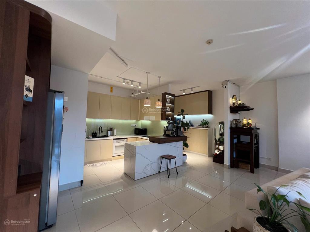 Cần bán căn 3pn rộng tới 130m2, tầng cao view đẹp và thoáng, giá rẻ nhất vista verde chỉ 11,8 tỷ