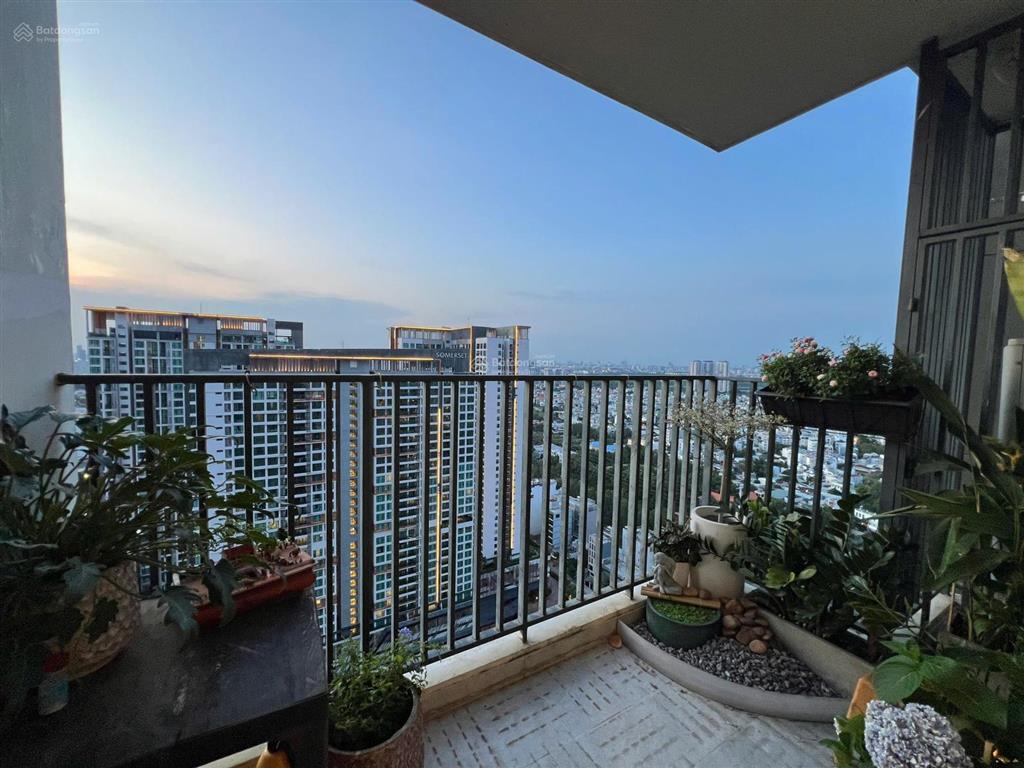 Cần bán căn 3pn rộng tới 130m2, tầng cao view đẹp và thoáng, giá rẻ nhất vista verde chỉ 11,8 tỷ