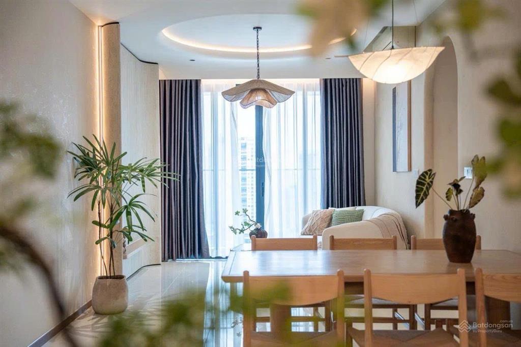 3pn one verendah nội thất cực kì đẹp có hợp đồng thuê giá trị cao, đang có mức giá bán cực