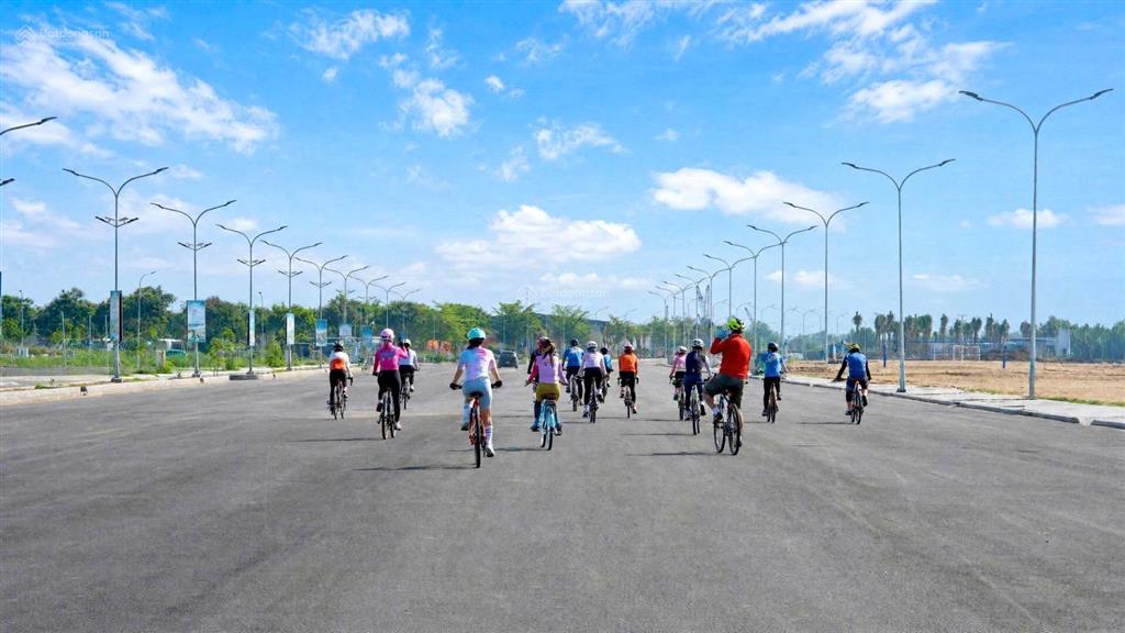Đất khu đô thị ven sông đã có sổ riêng full thổ cư  nhận sổ xây nhà liền. vay 70% hỗ trợ lãi suất