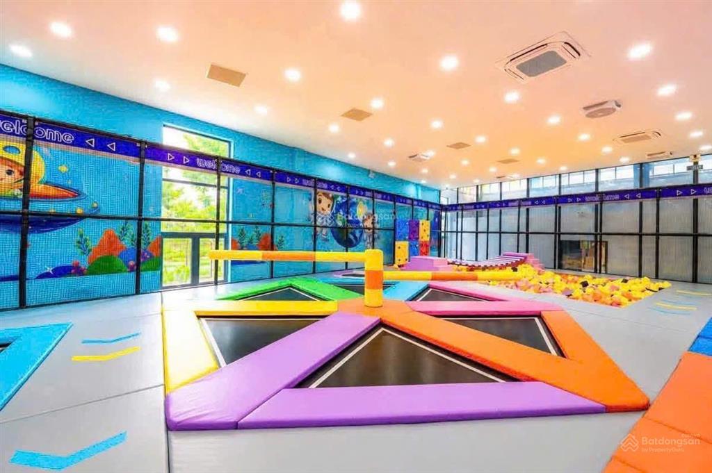 Một lô đất 90 m2 ngang 6 dài 15 cách phú mỹ hưng chỉ 20 phút đi xe sổ riêng full thổ cư cho trả góp