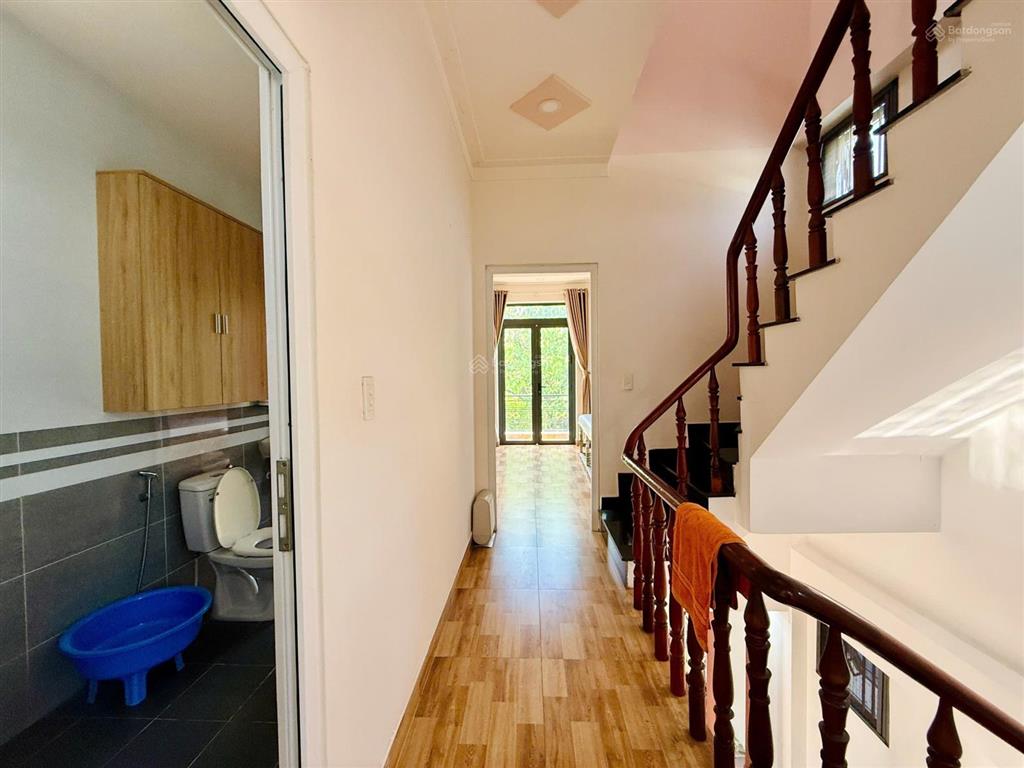 Bán nhà sân vườn 169m2 sân rộng cây ăn trái có nhà 2 lầu chỉ 5.5tỷ