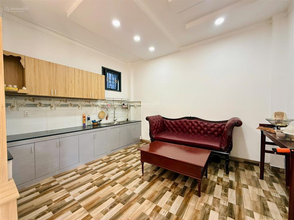 Bán nhà sân vườn 169m2 sân rộng cây ăn trái có nhà 2 lầu chỉ 5.5tỷ