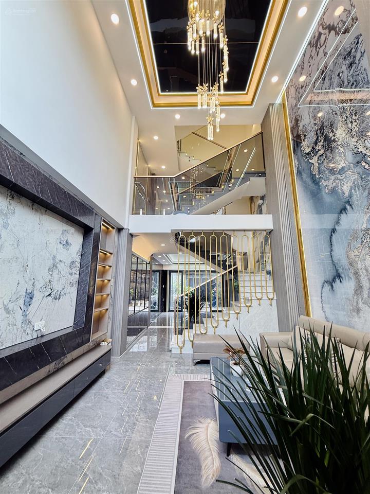 Bán nhà ngay chợ cầu đồng xây mới full nội thất sạch đẹp giá tốt