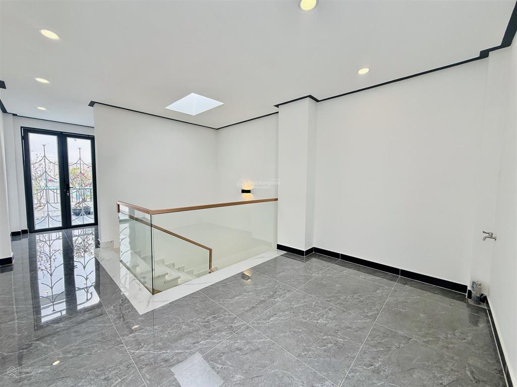 Bán nhà ngay chợ cầu đồng xây mới full nội thất sạch đẹp giá tốt