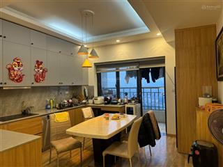 Cần bán gấp căn hộ 3 ngủ,tòa kinh đô 93 lò đúc, hai bà trưng. 116m2, vị trí trung tâm, giá 13.8 tỷ.