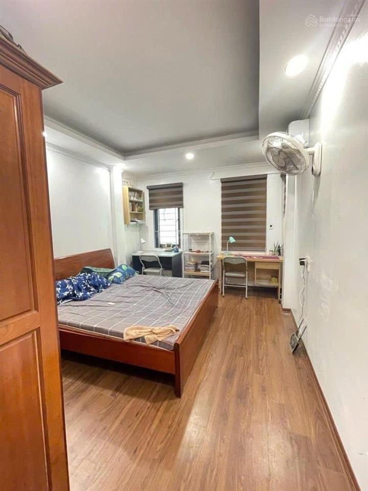 Cần bán gấp nhà khương đình, thanh xuân. 35m2 x 6 tầng, thang máy, ô tô, tinh doanh. giá 11.8 tỷ.