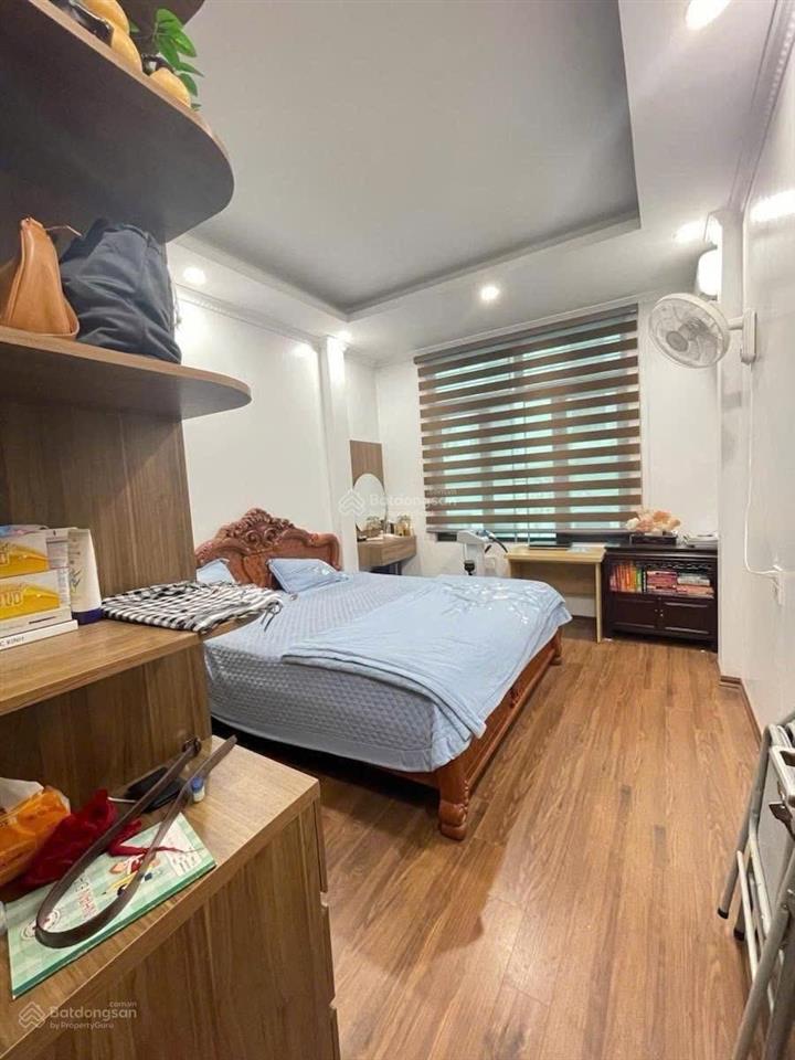 Cần bán gấp nhà khương đình, thanh xuân. 35m2 x 6 tầng, thang máy, ô tô, tinh doanh. giá 11.8 tỷ.