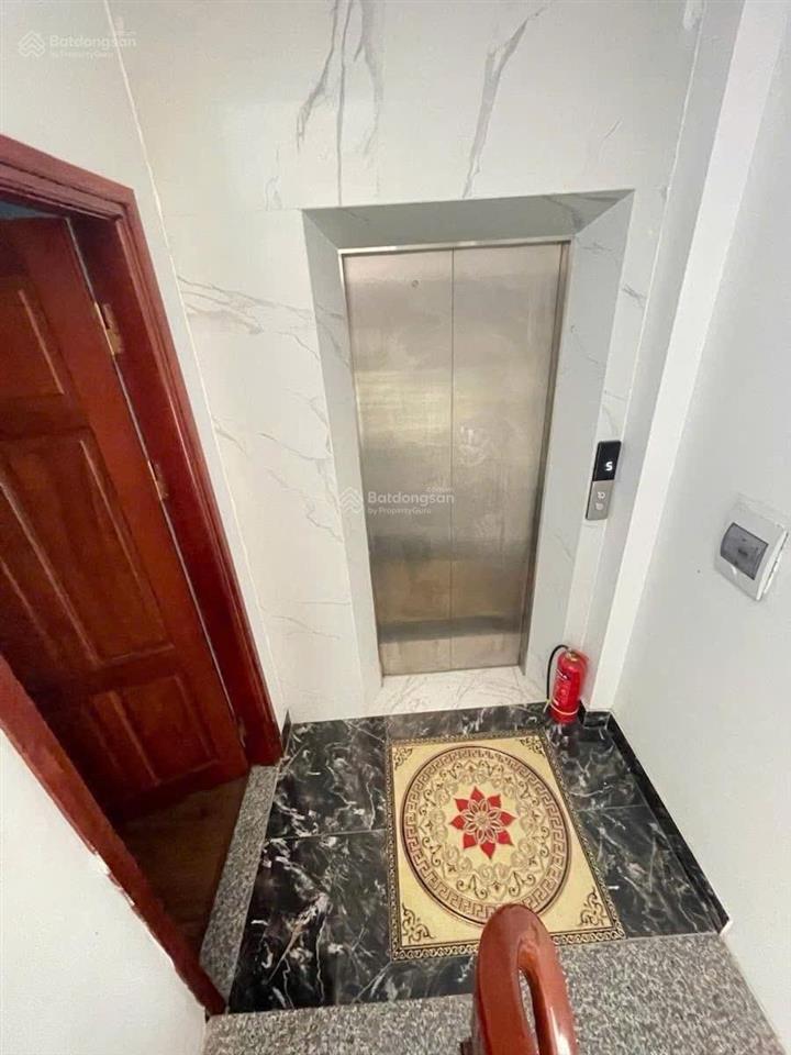 Cần bán gấp nhà khương đình, thanh xuân. 35m2 x 6 tầng, thang máy, ô tô, tinh doanh. giá 11.8 tỷ.