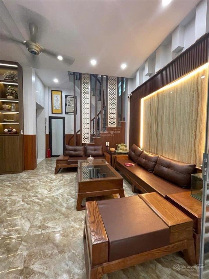 Cần bán gấp nhà khương đình, thanh xuân. 35m2 x 6 tầng, thang máy, ô tô, tinh doanh. giá 11.8 tỷ.
