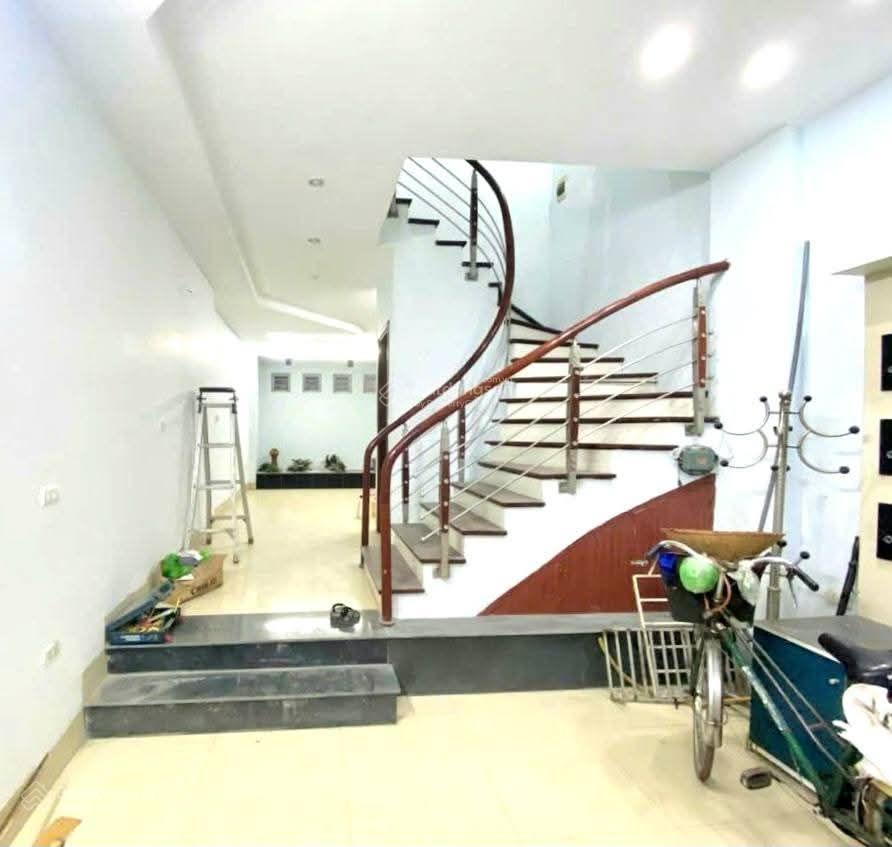 Cân bán nhà phố ngụy như kom tum, thanh xuân. 55m2 x 5 tầng, mt 4.5m, ô tô, kinh doanh, nhỉnh 17 tỷ