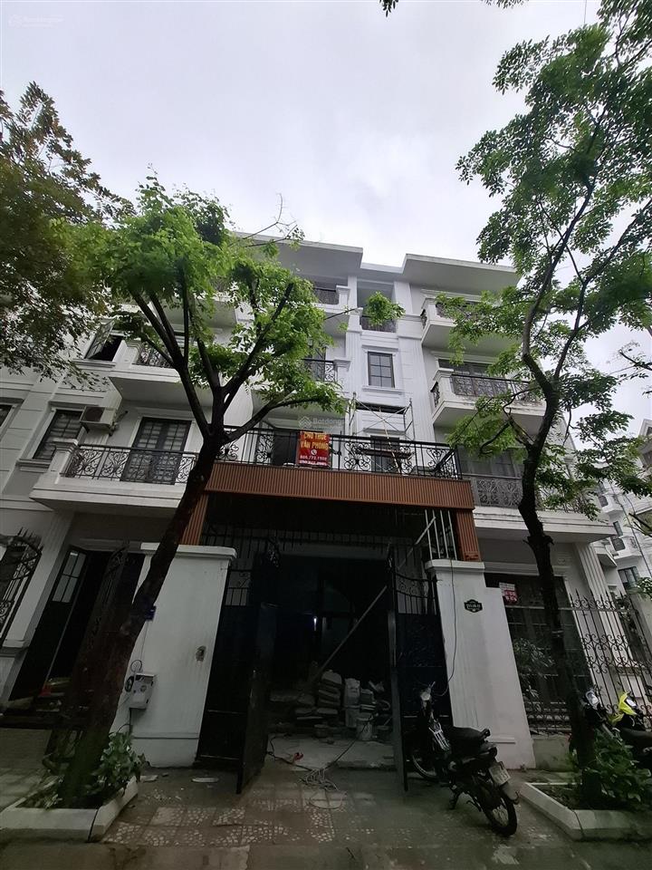 Cho thuê nhà lk đtm đại kim, hoàng mai. 83m2 x 5t, thông sàn, thang máy, ô tô, kd, giá 39tr/ tháng.