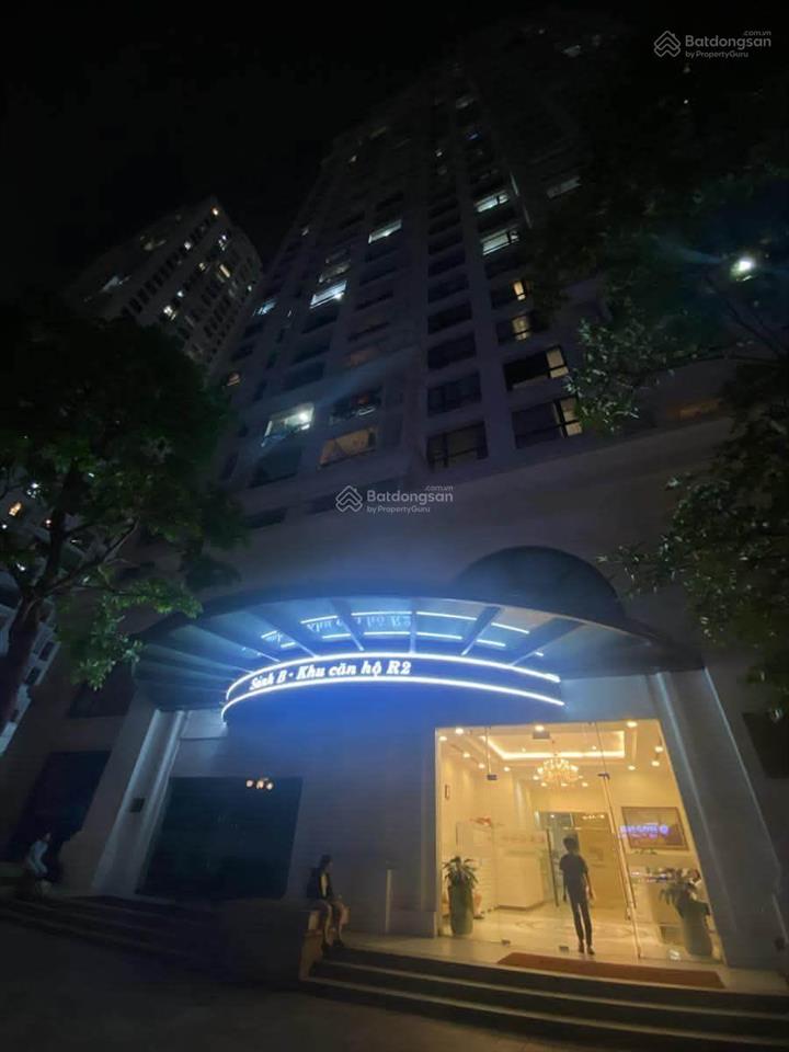 Cần bán căn hộ cao cấp 4n tòa r1, royal city, nguyễn trãi. 131m2 nội thất sịn, tầng trung. giá 17.5
