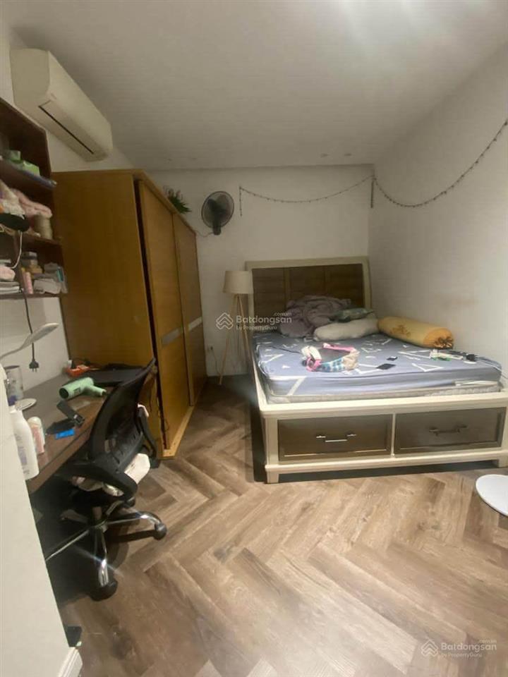 Cần bán căn hộ cao cấp 4n tòa r1, royal city, nguyễn trãi. 131m2 nội thất sịn, tầng trung. giá 17.5