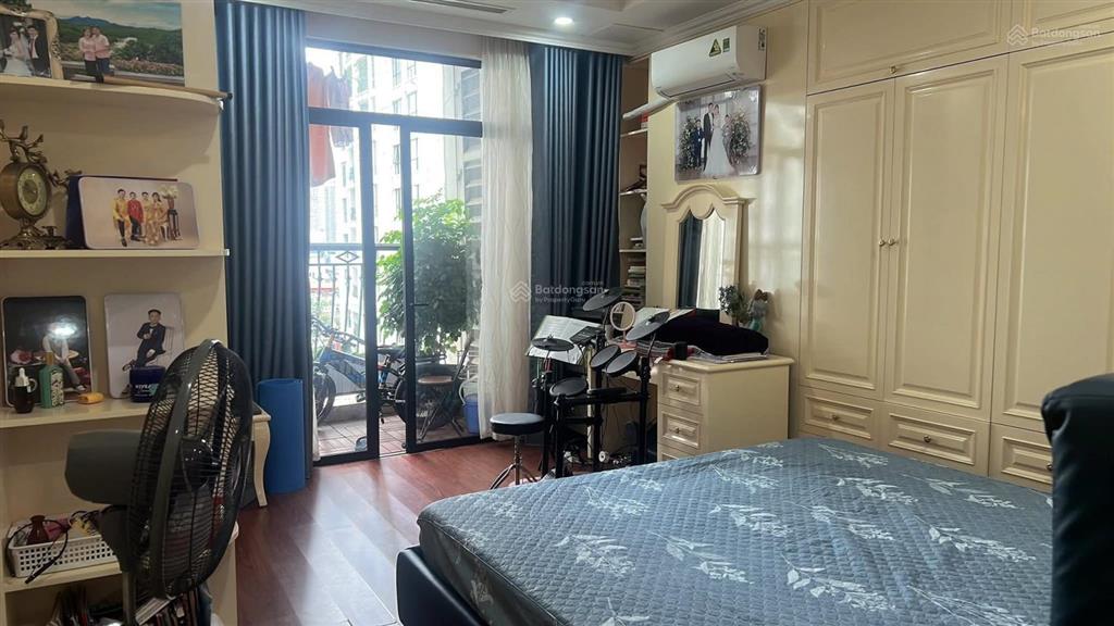 Duy nhất căn 2n tòa r3, royal city nguyễn trãi, thanh xuân. 116m2, tầng đẹp, nội thất đẹp, 17.9 tỷ.