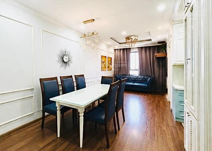 Cân bán gấp chung cư five star kim giang, thanh xuân. 71m2, 2n, 2wc, nt đầy đủ, tầng trung. 6.6 tỷ.