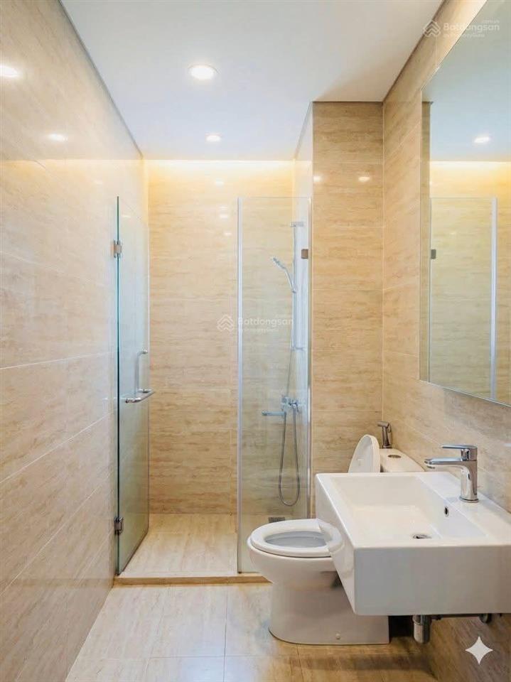 Cân bán gấp chung cư five star kim giang, thanh xuân. 71m2, 2n, 2wc, nt đầy đủ, tầng trung. 6.6 tỷ.