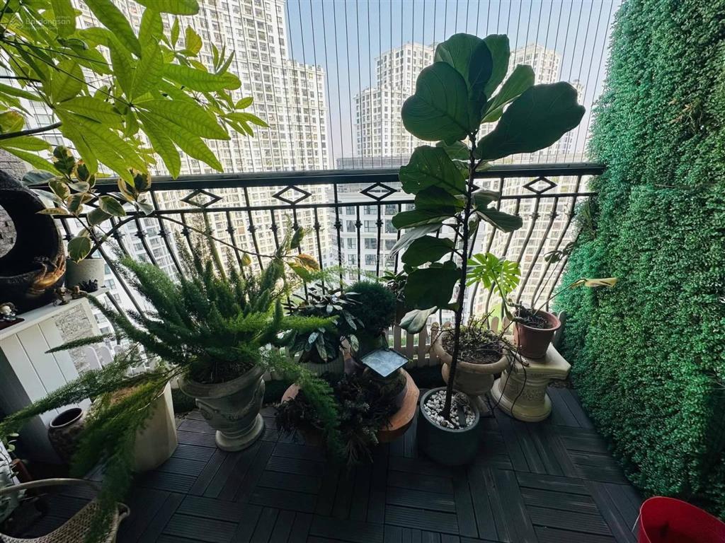 Cần bán căn hộ 2n, tòa r5 royal nguyễn trãi, thanh xuân. 125m2, tầng trung, nt đầy đủ. nhỉnh 16 tỷ.